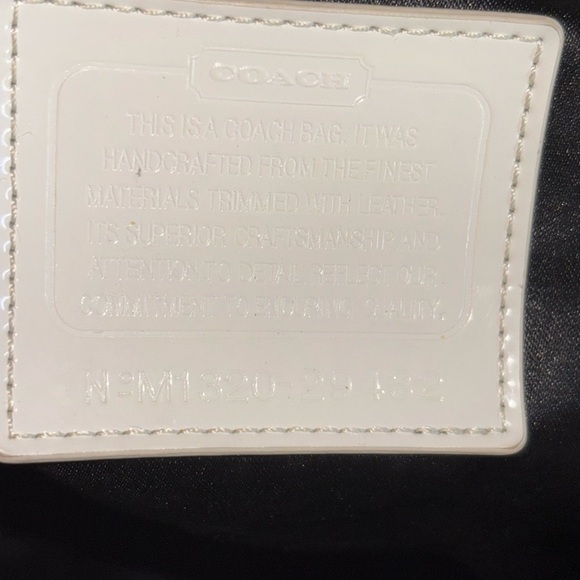 COACH 29432 Daisy Dot Print Tote Bag White Navy Patent Leather Trim - Picture 9 of 15